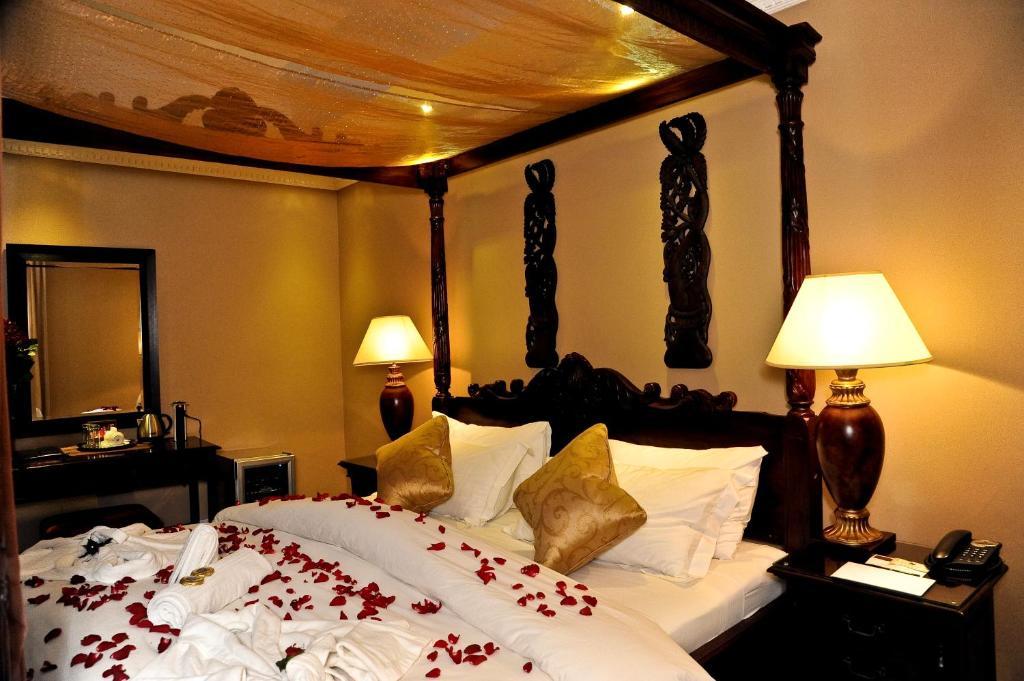 Anta Boga Hotel Bloemfontein Kamer foto